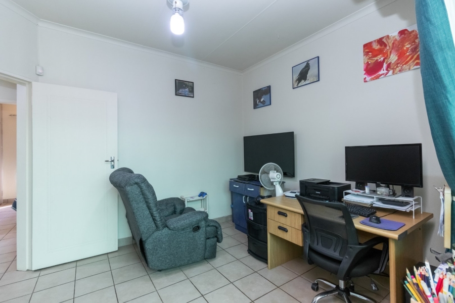 3 Bedroom Property for Sale in Schoemansville North West